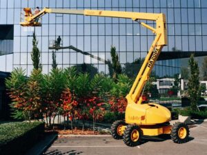 Коленчатый подъемник Haulotte HA 20 PX
